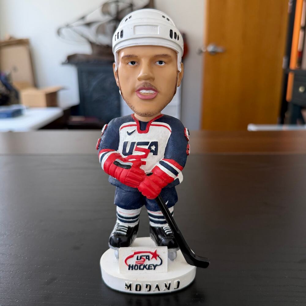Bobble Bobbles NHL USA Hockey Mike Modano #9 Collectible Hand Painted Figurine